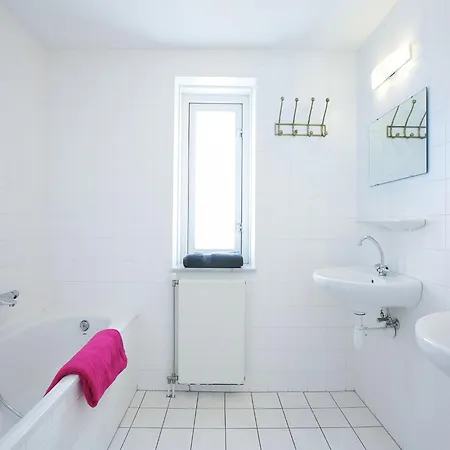 Restyled With 2 Bathrooms, The At 6 Km *